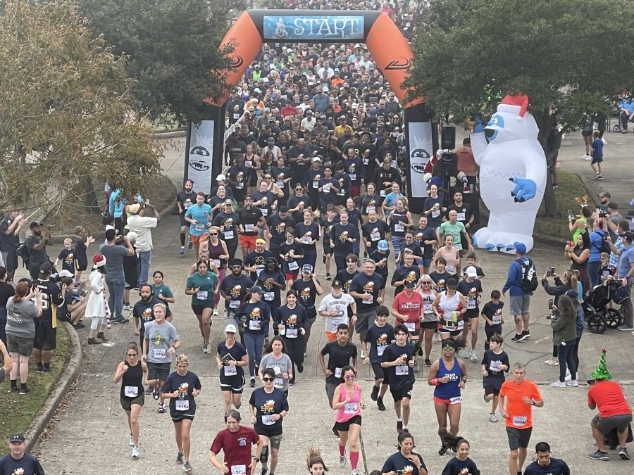 ‘A CHARLIE BROWN CHRISTMAS 5K’ (Houston, TX)