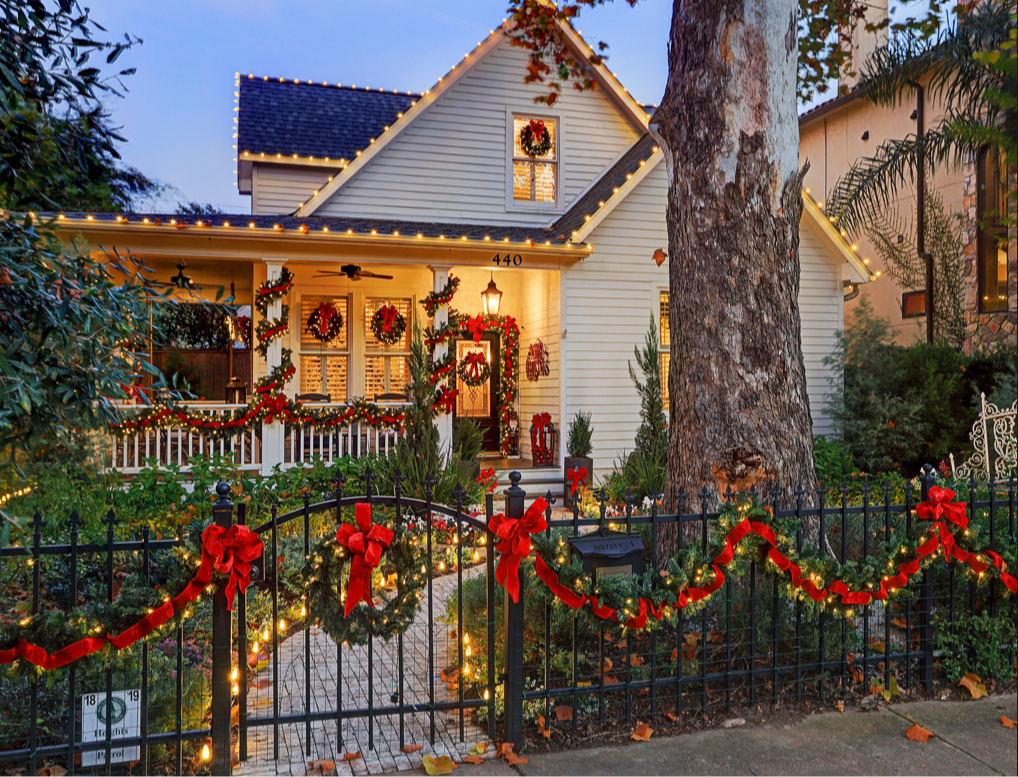 Exterior of 440 Heights Boulevard