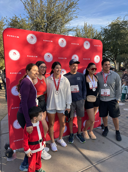 Family 5K Buckeye Santa Run 