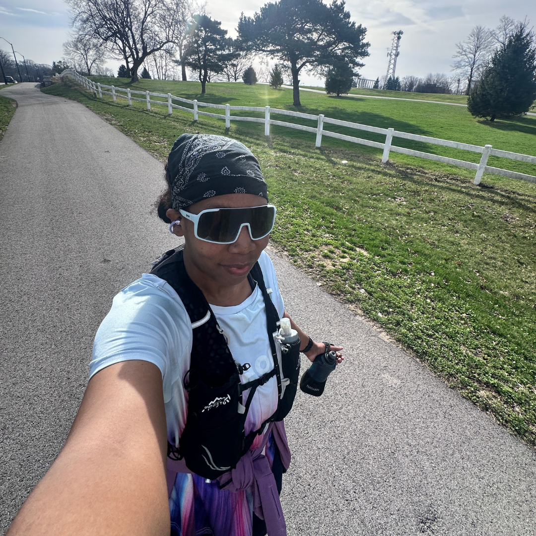 selfie of traci edmonds on a run