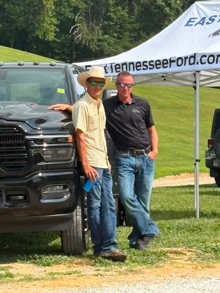 Pipeliners Tour Lickskillet Auction East Tennessee Dodge